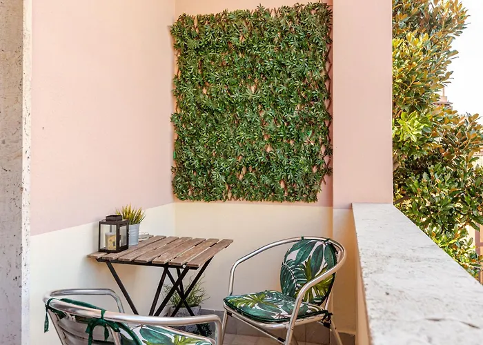 Casa Cornelia 10 Min To Metro, Near Vatican Apartment *
